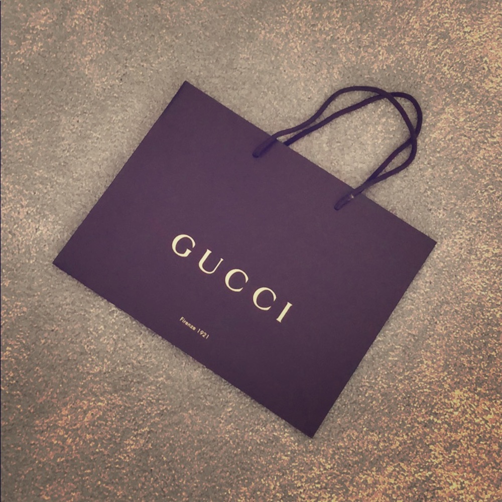 Gucci medium shopping bag